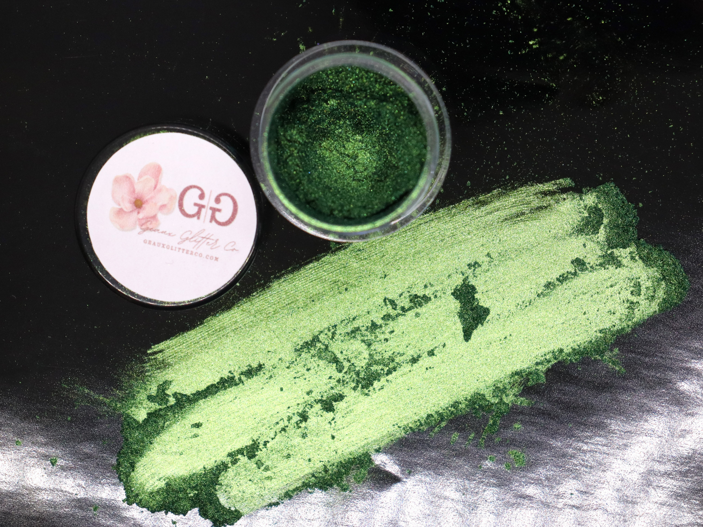 Embrace - 2 Grams Super Chameleon Holographic Chrome Pigment